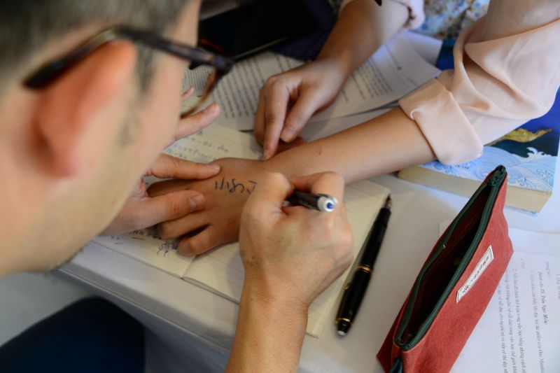 Viết không đau về nỗi đau