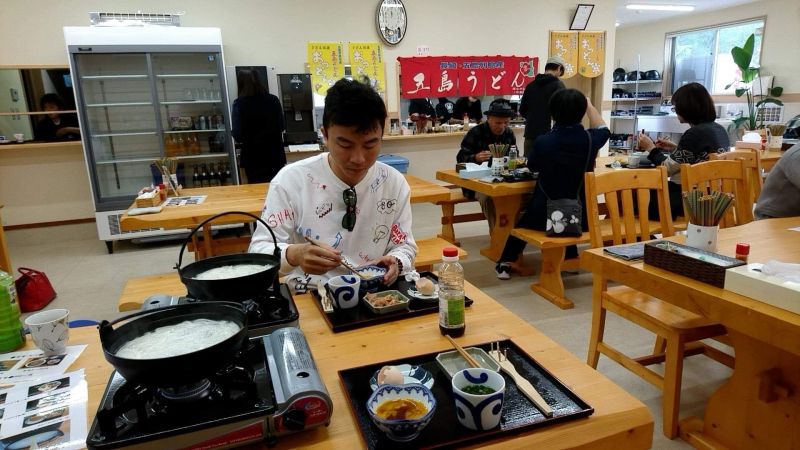 Thưởng thức ẩm thực Nagasaki.