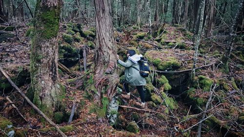 Lan Uyên: Một mình khám phá khu rừng tự sát ở Nhật Bản