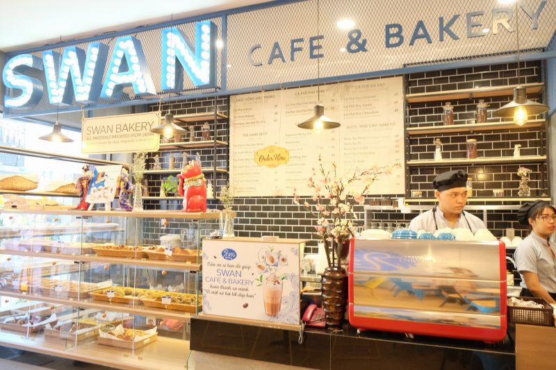 Swan Cafe & Bakery