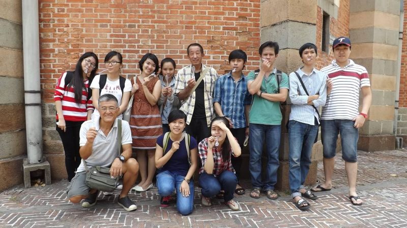 thầy Tatsuji Takamiya