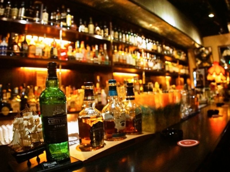 phố đèn đỏ Tokyo