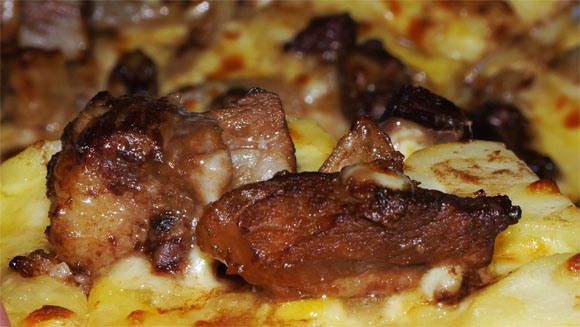 Pizza thịt bò kobe
