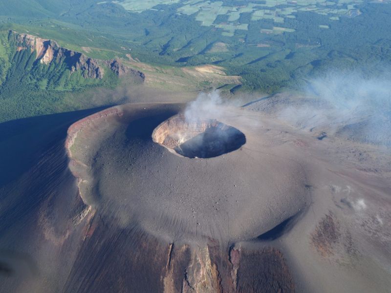 núi lửa asama