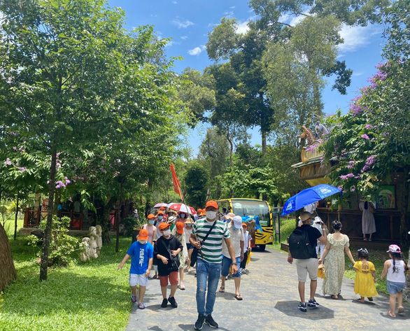 tuoi_tre_dulich.jpg tuoi_tre_dulich.jpg