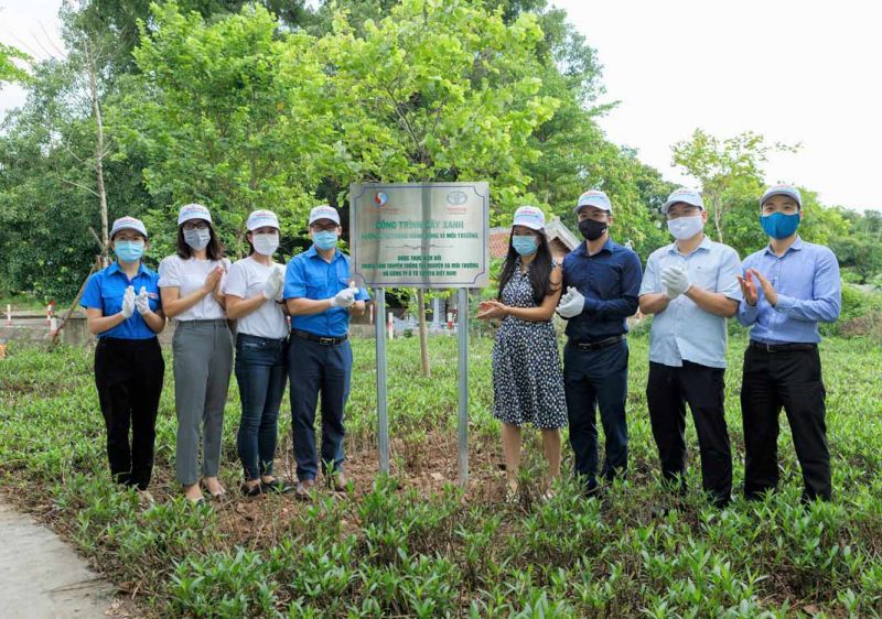 ハノイ市タイン・チー区で行われた植樹イベント ⓒ Thoi Dai ハノイ市タイン・チー区で行われた植樹イベント ⓒ Thoi Dai