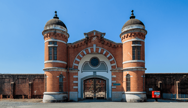 khách sạn nhà tù khách sạn nhà tù