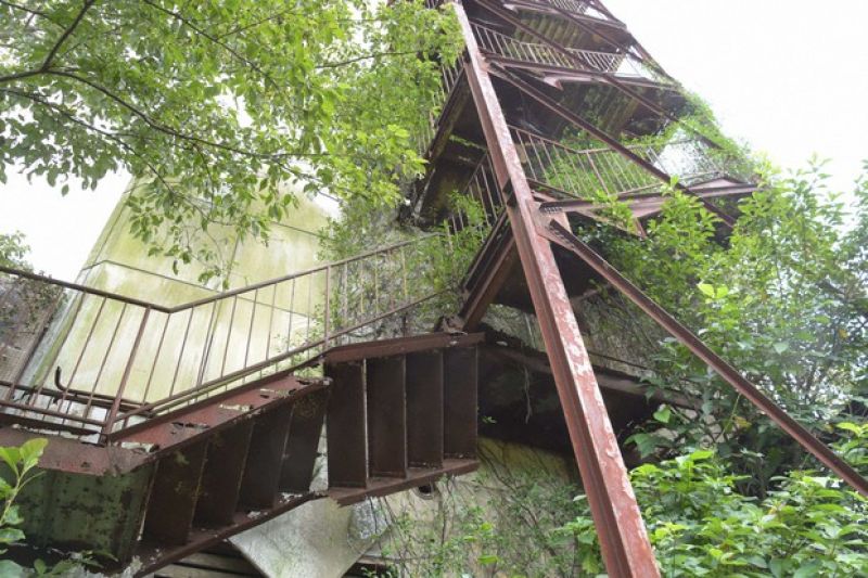 nhà hoang