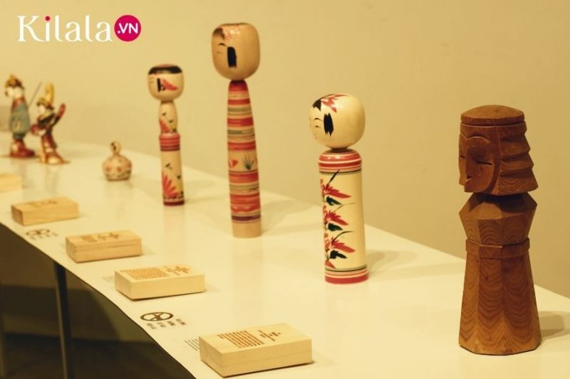 kokeshi kokeshi