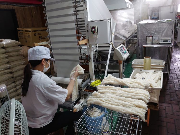 cắt bánh phở cắt bánh phở