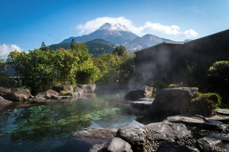 suối nước nóng