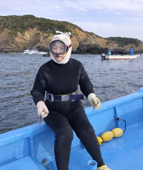 thợ lặn ama yoshino uemura