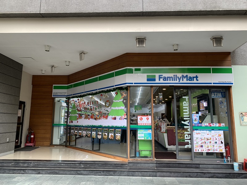 familymart-le-thanh-ton familymart-le-thanh-ton