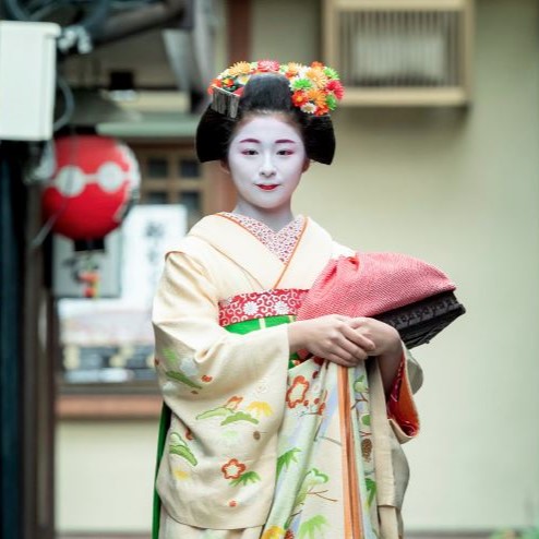 Maiko là ai? Khám phá cuộc sống của những Geisha tập sự