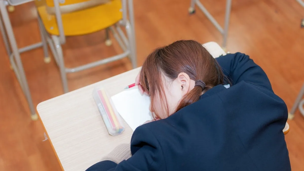 Một giấc ngủ ngắn giúp học sinh giảm bớt cơn buồn ngủ tích tụ từ sáng giac-ngu-ngan