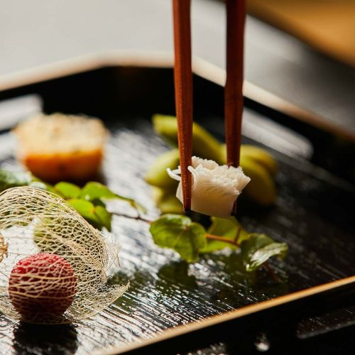 Nhà hàng chay đạt sao Michelin ẩn mình cạnh chùa Seishoji