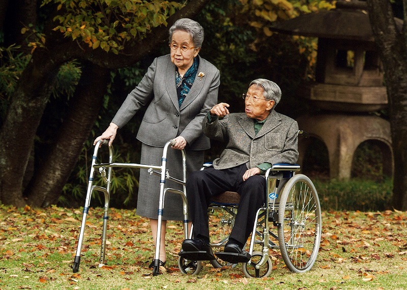 cong-nuong-yuriko-va-hoang-tu-mikasa cong-nuong-yuriko-va-hoang-tu-mikasa