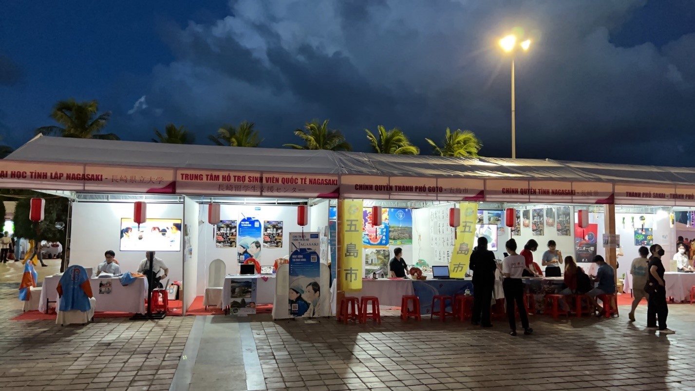 gian-hang-quang-ba-du-hoc-nagasaki gian-hang-quang-ba-du-hoc-nagasaki