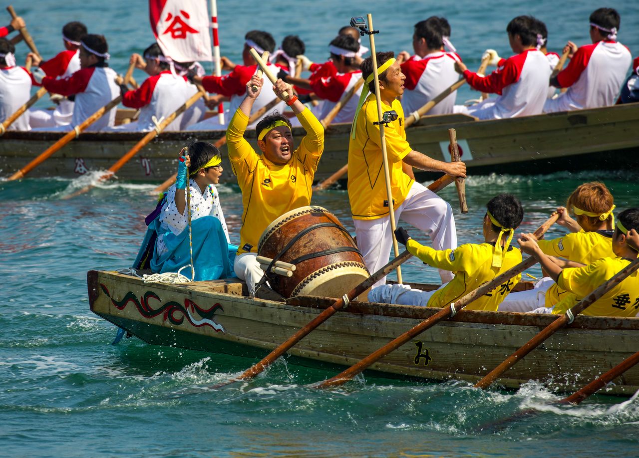 Người đánh trống taiko để giữ nhịp nguoi-danh-trong-giu-nhip