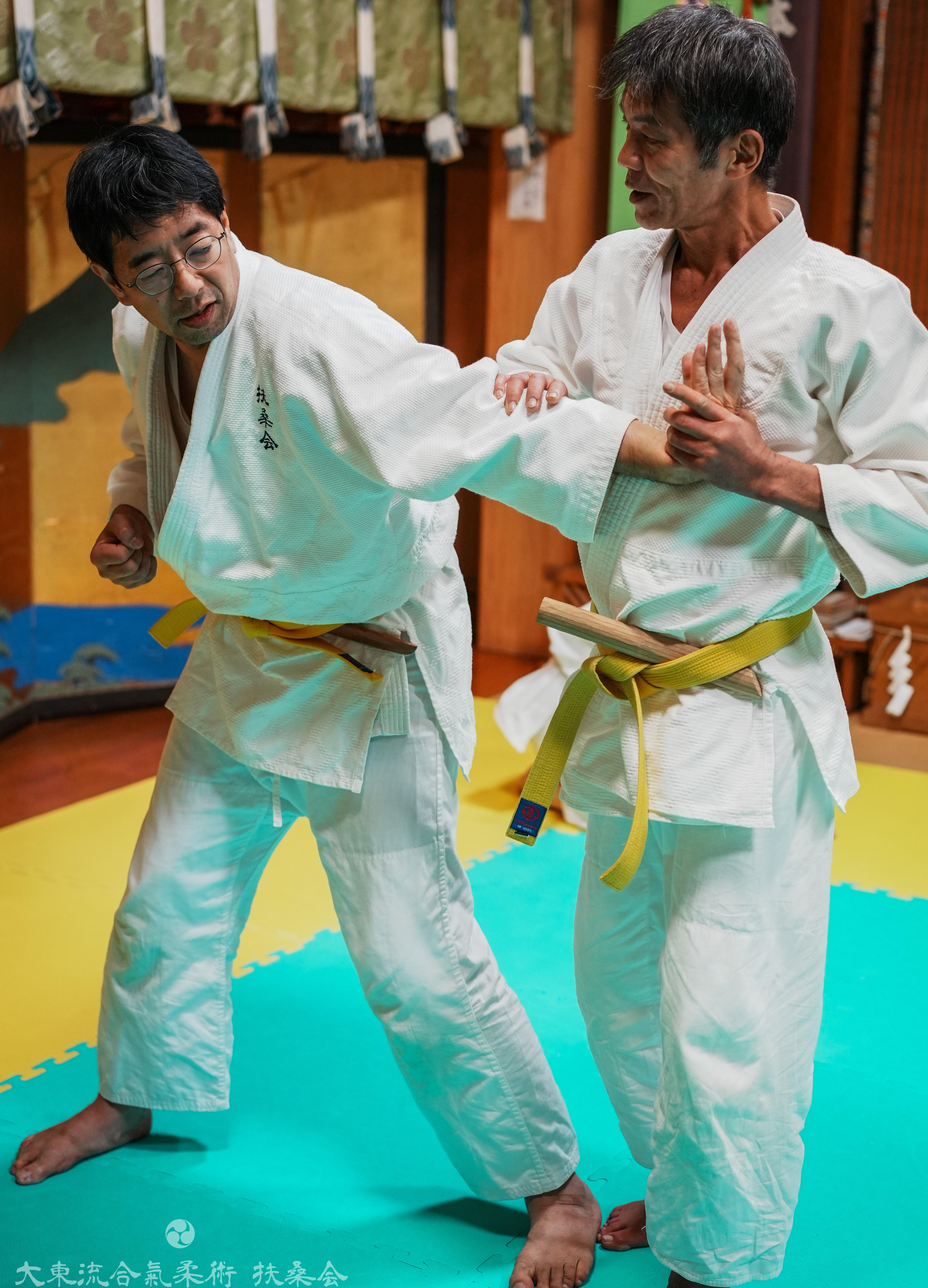 Một buổi tập nhu thuật mot-buoi-tap-jujutsu