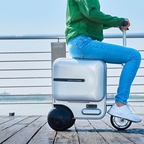 Cảnh báo: Đừng sử dụng vali điện tùy tiện ở Nhật Bản