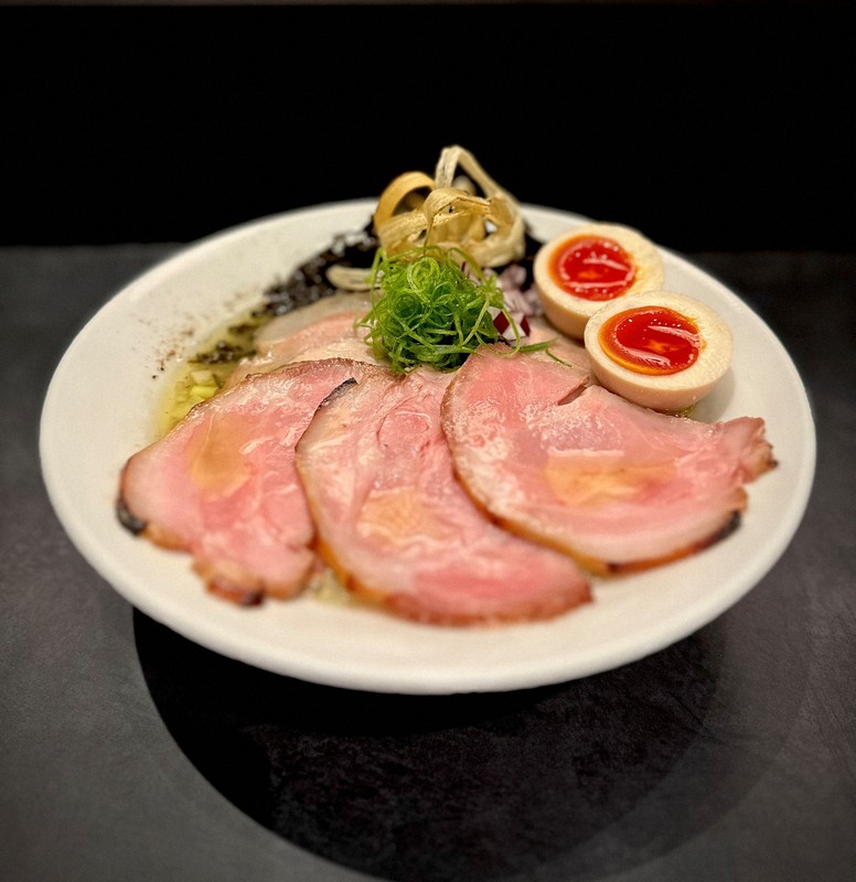 Ramen gà và niboshi ramen-ga