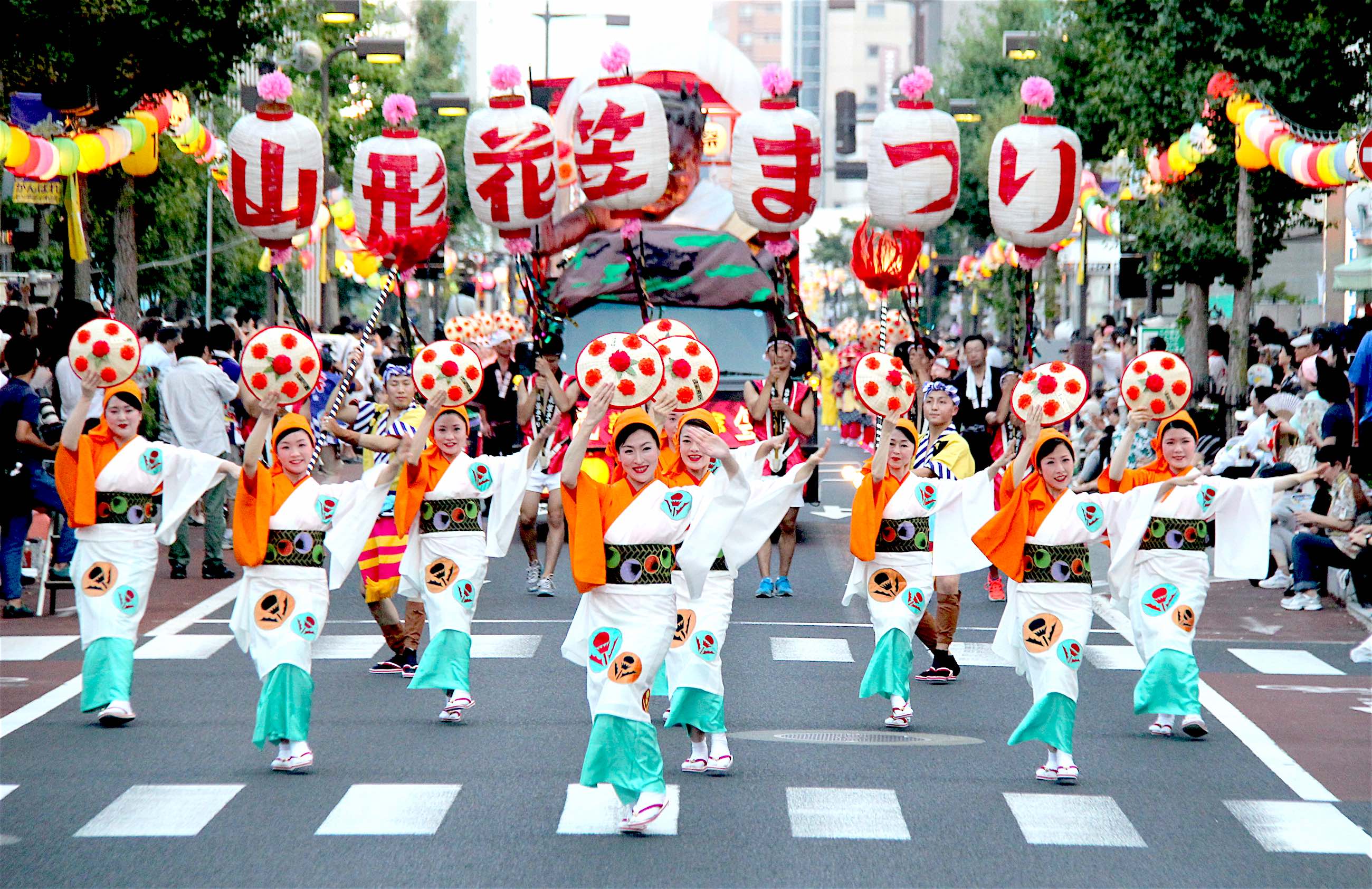 lễ-hội-hanagasa-yamagata le-hoi-hanagasa-yamagata