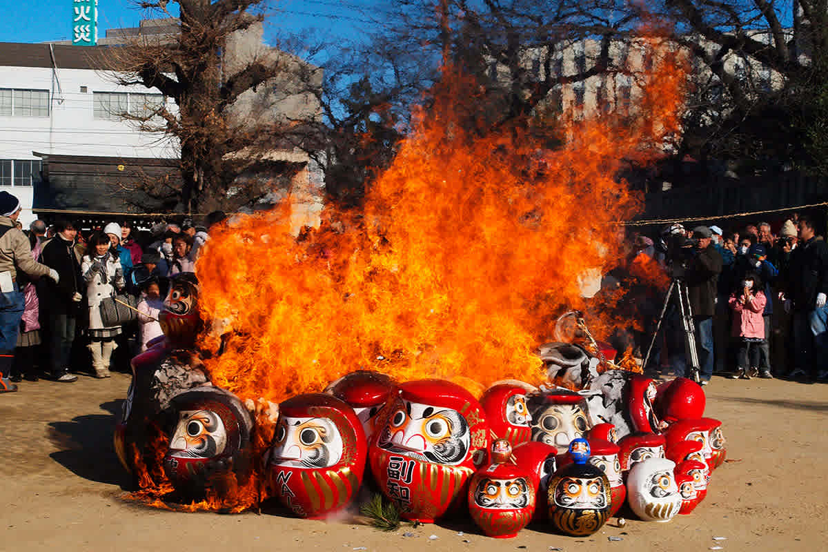 Hatsuichi Daruma Hatsuichi Daruma