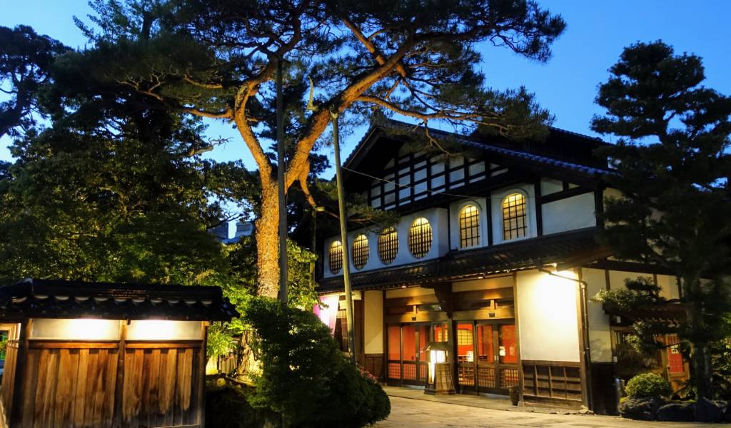Hoshi-Ryokan Awazu-Onsen-Hoshi-Ryokan