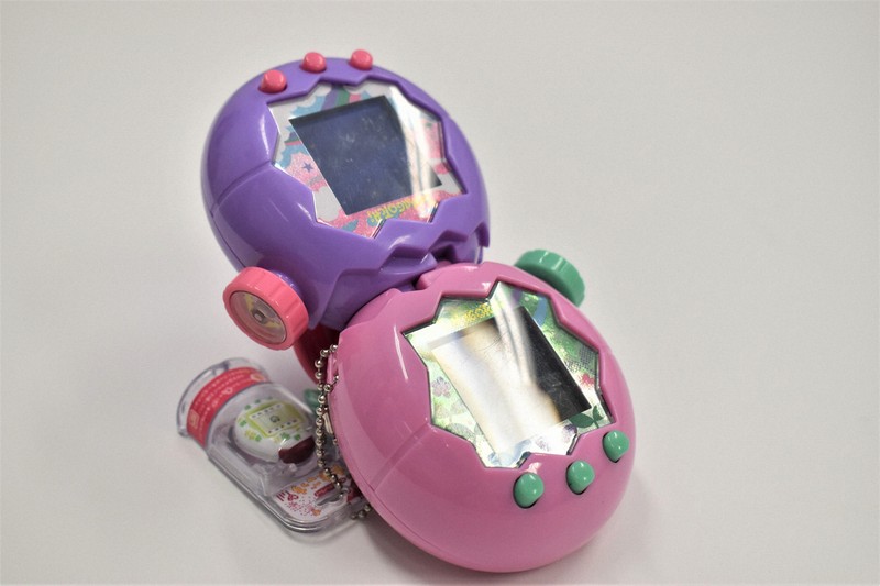 tính-năng-kết-nối-của-hai-máy-tamagotchi tinh-nang-ket-noi-cua-hai-may-tamagotchi