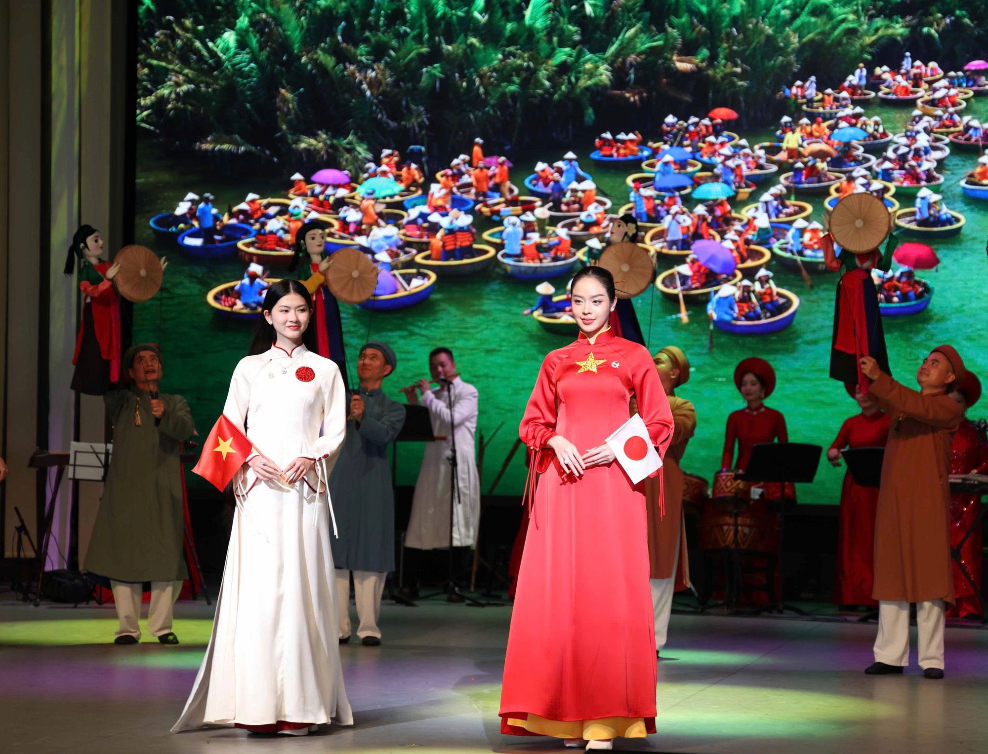 biểu-diễn-nghệ-thuật-việt-nam bieu-dien-nghe-thuat-viet-nam
