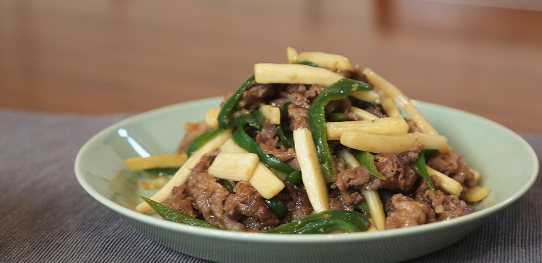 makomodake-xào-ớt-chuông-thịt-lợn