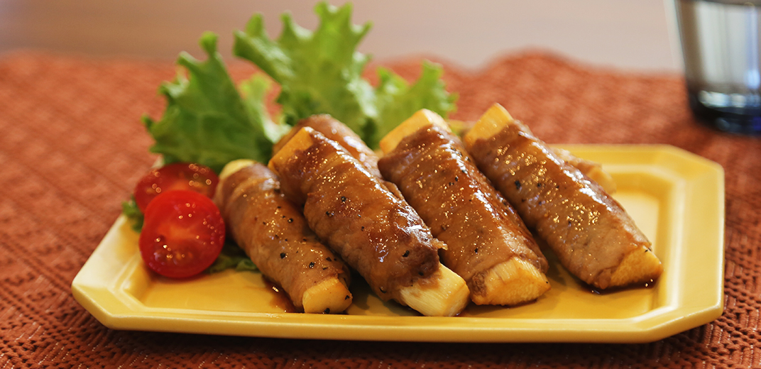 thịt-cuộn-makomo-dake