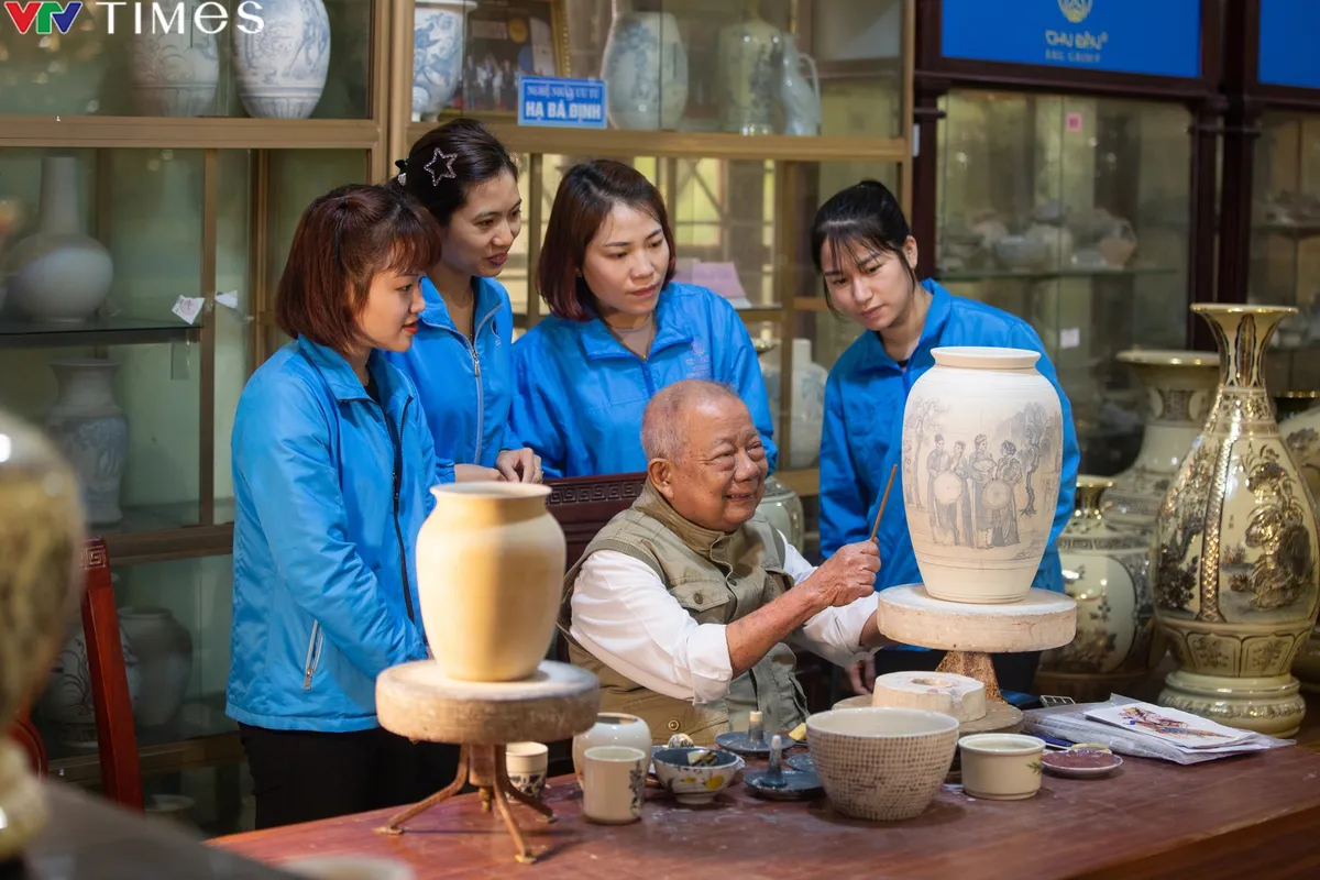 nghệ-nhân-hạ-bá-định