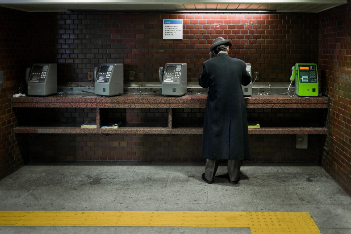 tokyo-green-public-phones