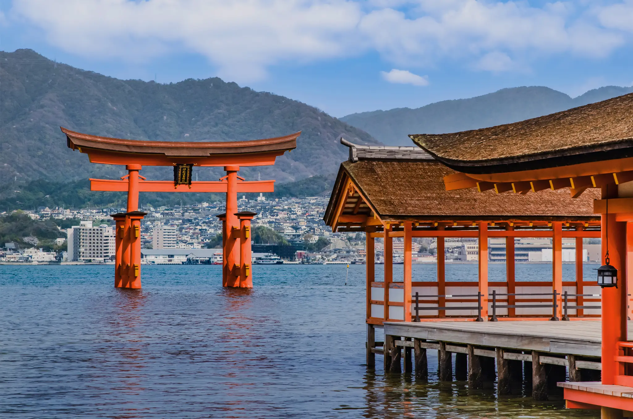 itsukushima-torii