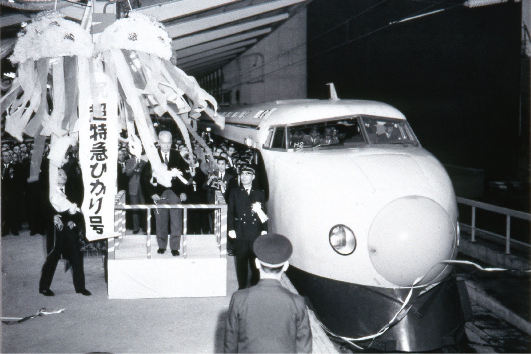 lễ-khánh-thành-tàu-cao-tốc-shinkansen-đầu-tiên