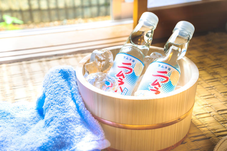 ramune-in-bucket