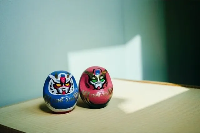 Gundam “hóa thân” thành daruma truyền thống