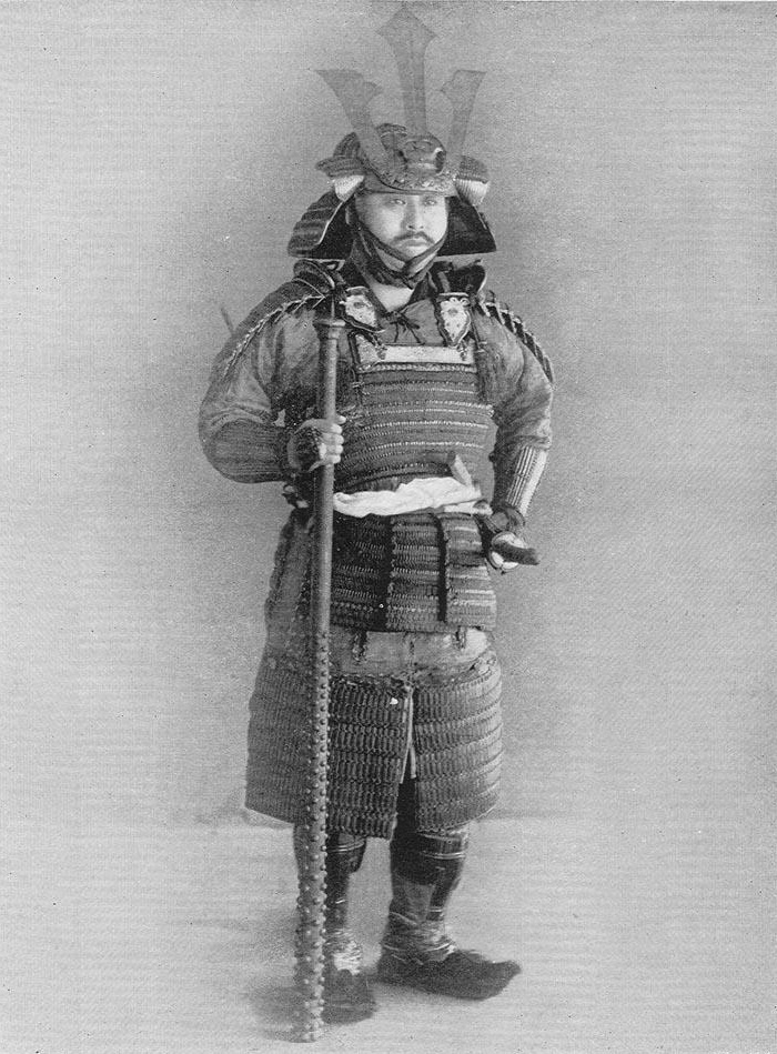 samurai-cầm-kanabo