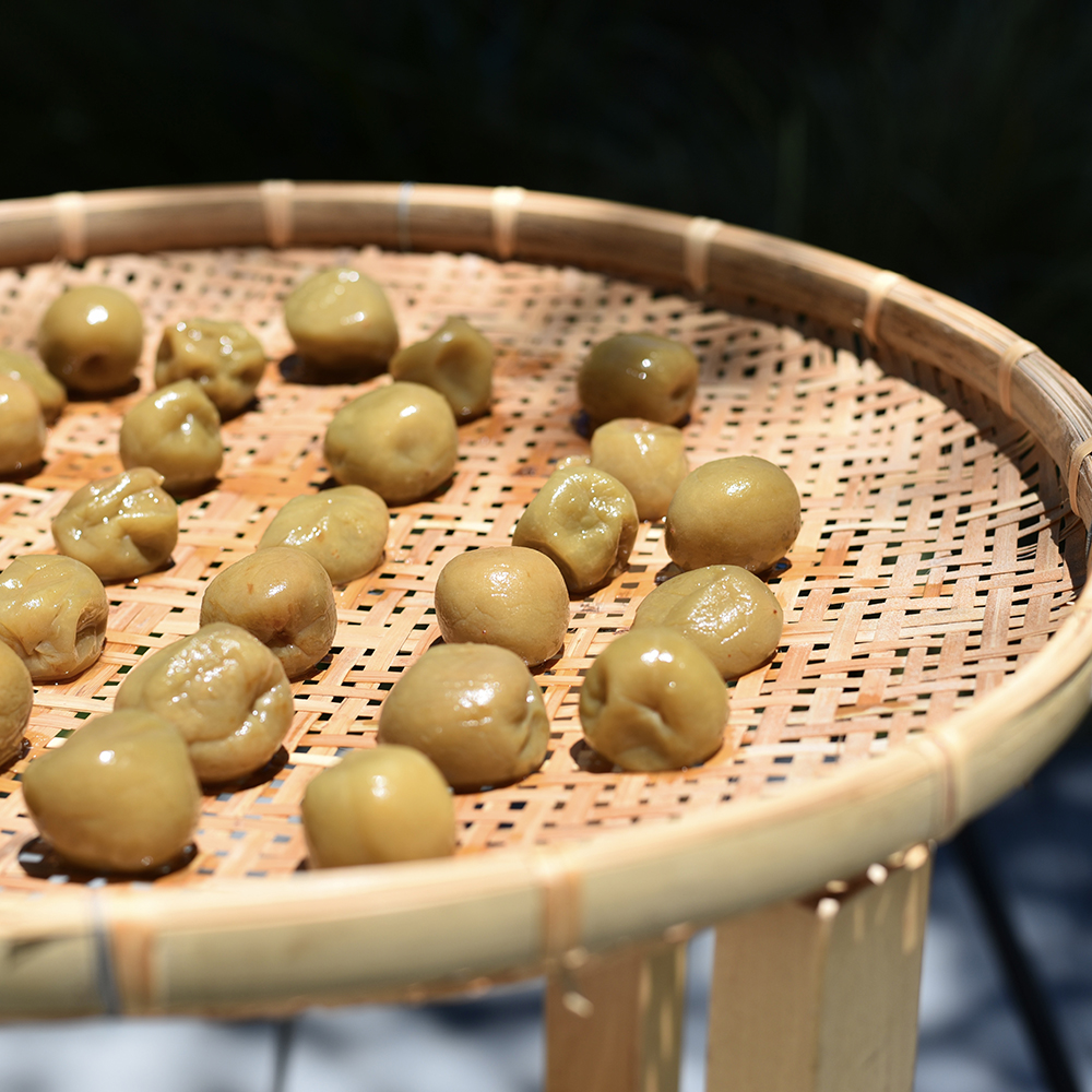 phơi-umeboshi