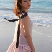 Ngắm Satomi Ishihara đẹp ngất ngây trong photobook mới