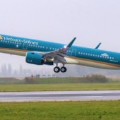 Việt Nam gửi tặng Nhật Bản thiết bị y tế và đón 300 công dân về nước