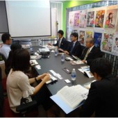 Thị trưởng Taue của TP. Nagasaki ghé thăm văn phòng Kilala