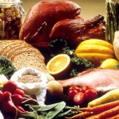 Những thực phẩm thích hợp để dự trữ cho mùa dịch