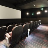 Các rạp phim nhỏ ở Nhật đang đối mặt với tình trạng khó khăn