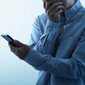 Lừa đảo chiếm đoạt SIM gia tăng ở Nhật