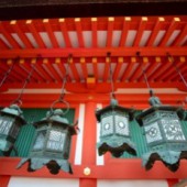 Nghe đèn kể chuyện ở Kasuga