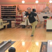 Bowling: Phương tiện giao lưu và rèn luyện sức khỏe của người cao tuổi Nhật Bản