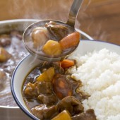 Cách làm cơm cà ri Nhật và thức ăn kèm chuẩn vị Nhật